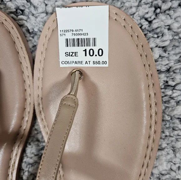 AEROSOLES 10 M Leather Sandals - Picture 6 of 8